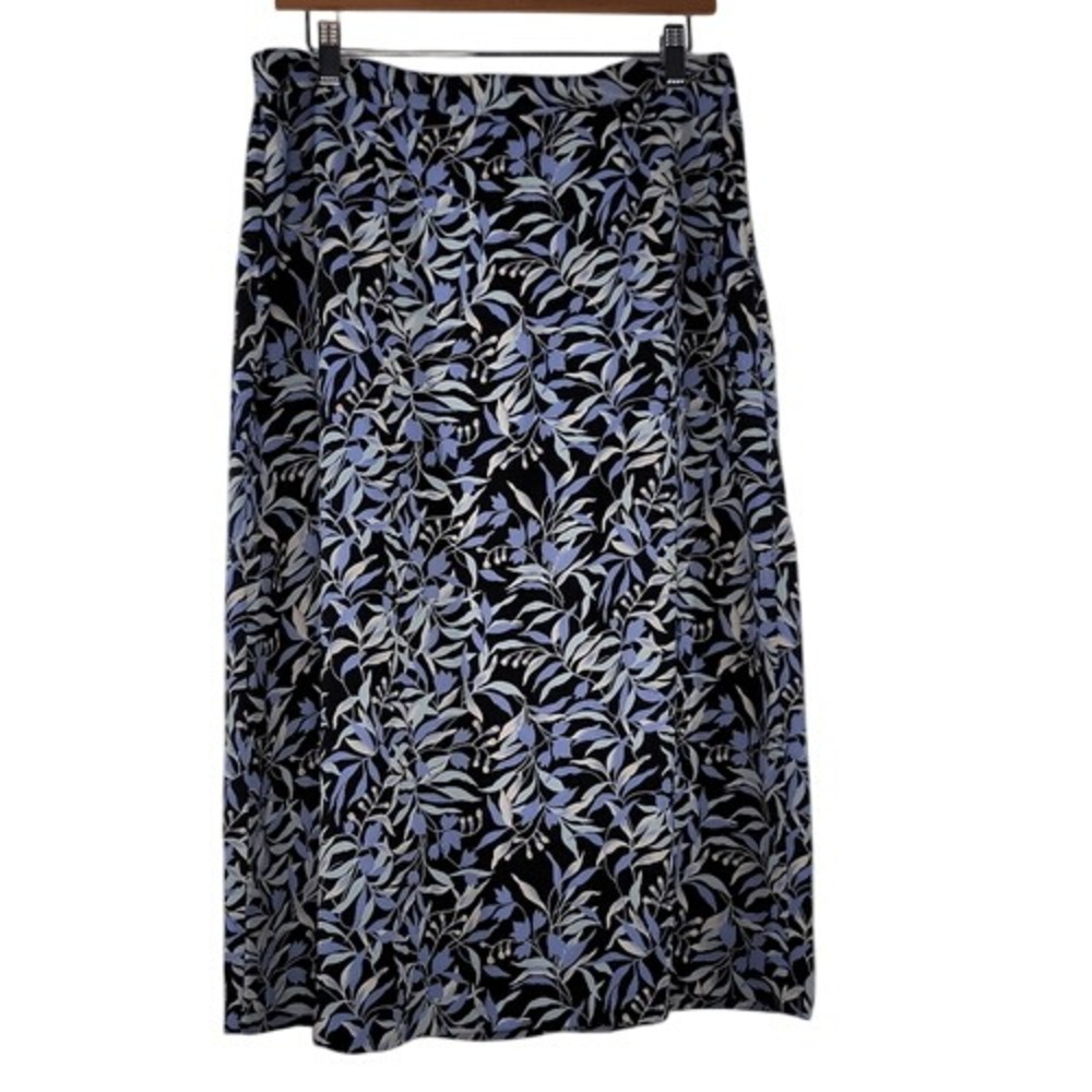 Sag Harbor Blue & Black‎ Floral Print Midi Skirt